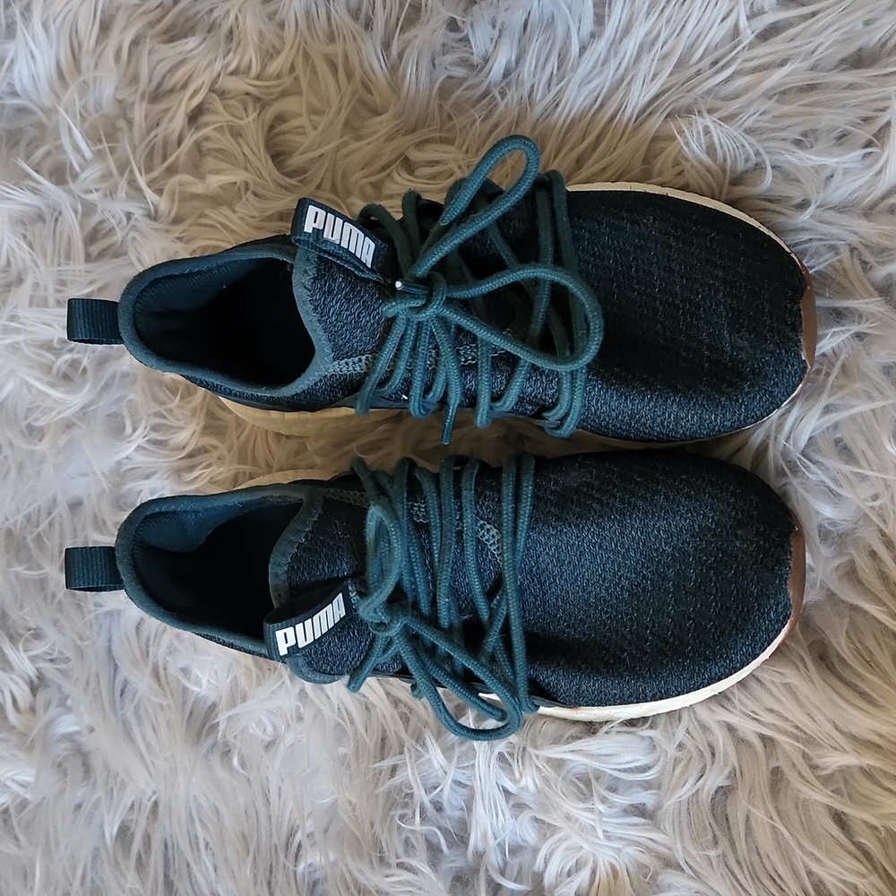 Ladies NRGY PUMA Size 8 Green